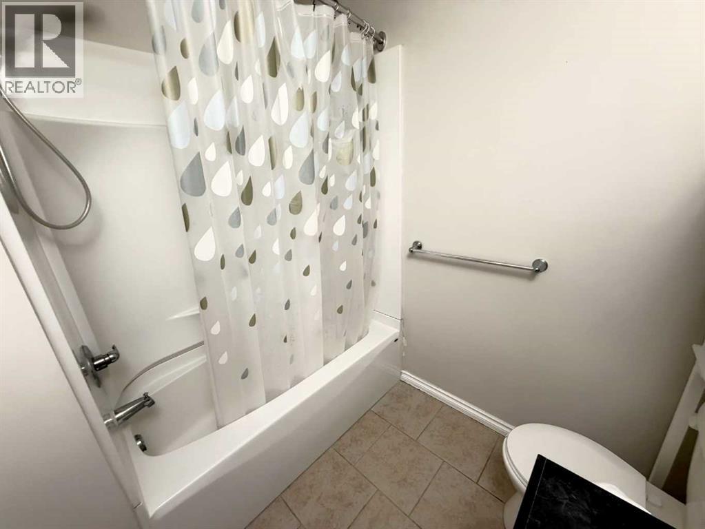 298 Mountain Street - Image 23
