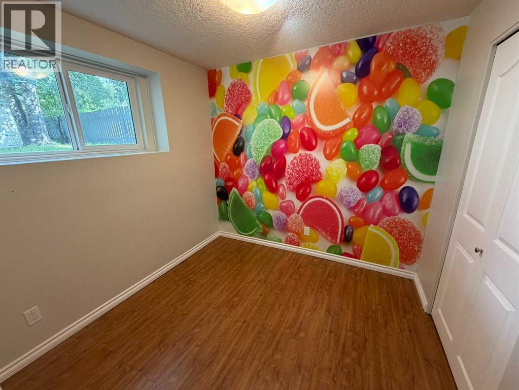 298 Mountain Street - Image 32