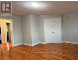 Upper - 24 Arborview Crescent, Toronto, ON M9W7B3 Photo 27
