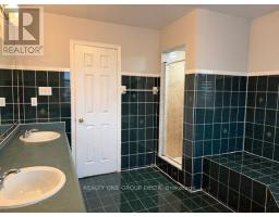 Upper - 24 Arborview Crescent, Toronto, ON M9W7B3 Photo 33