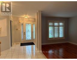 Eating area - Upper - 24 Arborview Crescent, Toronto, ON M9W7B3 Photo 6