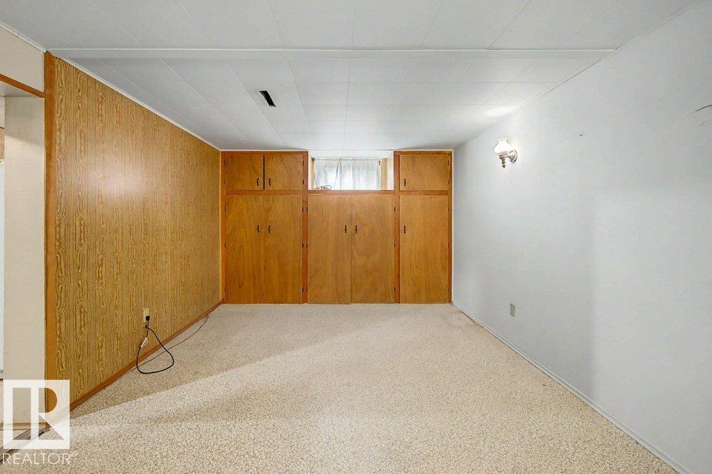 10247 63A ST NW - Image 27