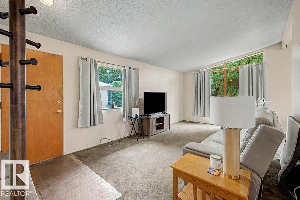 10247 63A ST NW - 7
