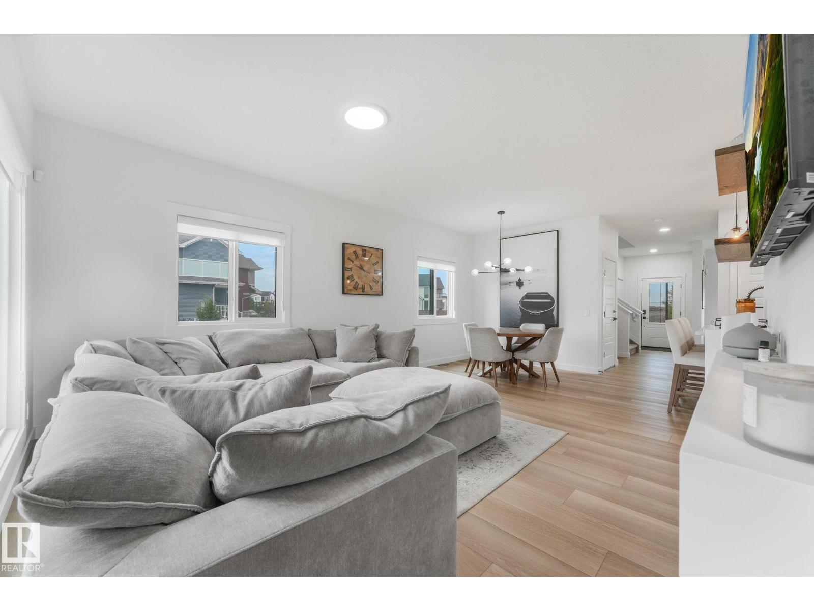 318 JENSEN LAKES BV - Image 20