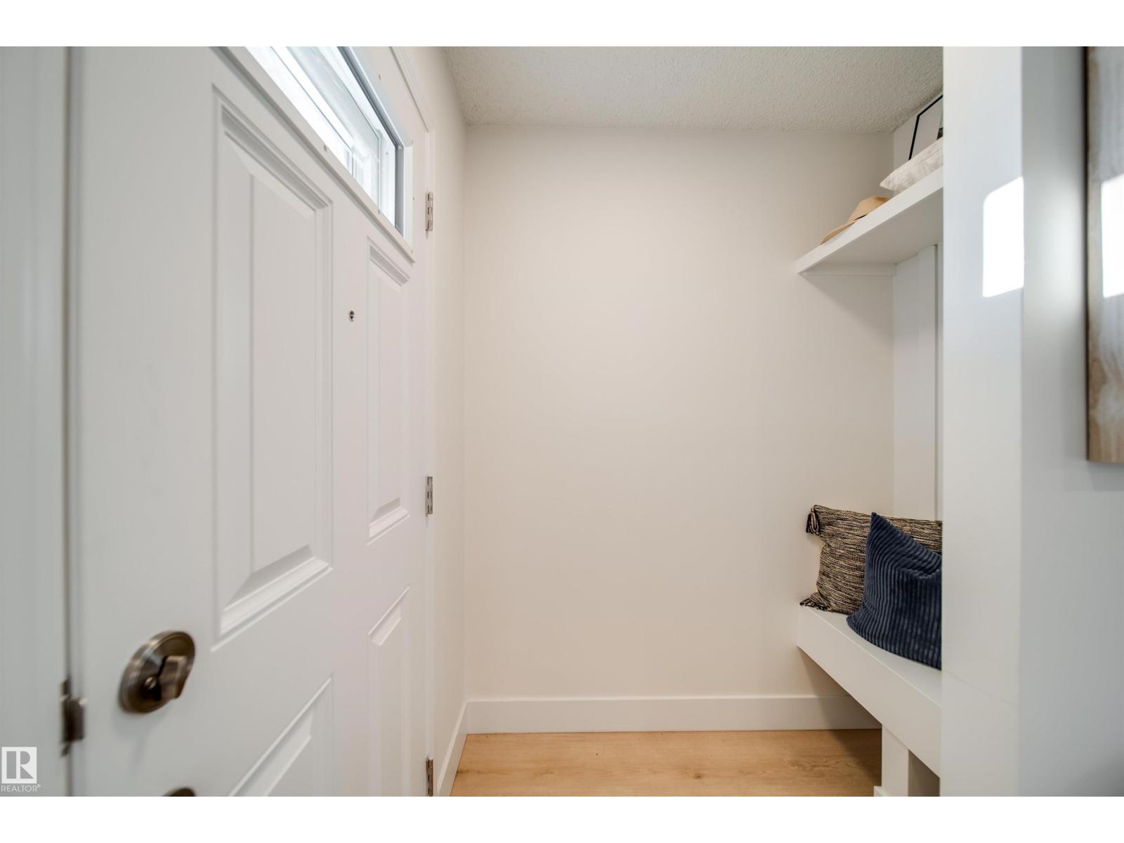 #18 14511 52 ST NW - 2