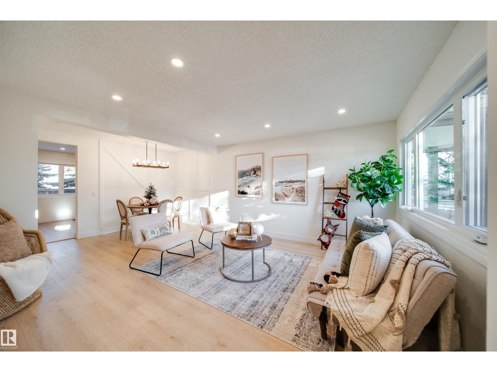 #18 14511 52 ST NW - 3