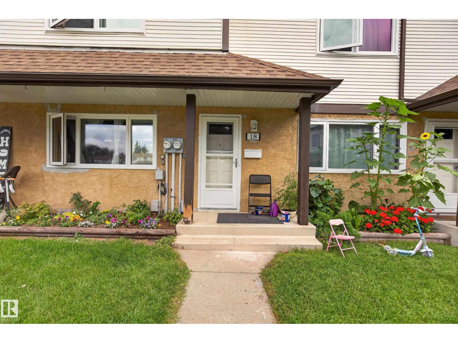#18 14511 52 ST NW - 31
