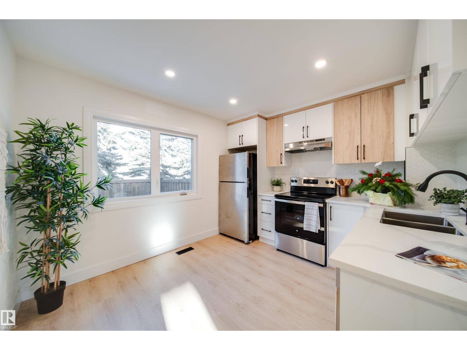 #18 14511 52 ST NW - Image 8