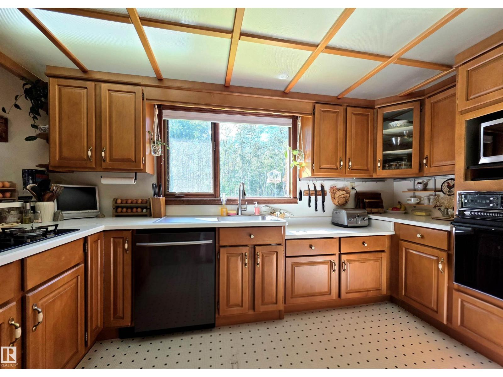 134 52009 RGE ROAD 214 - 21