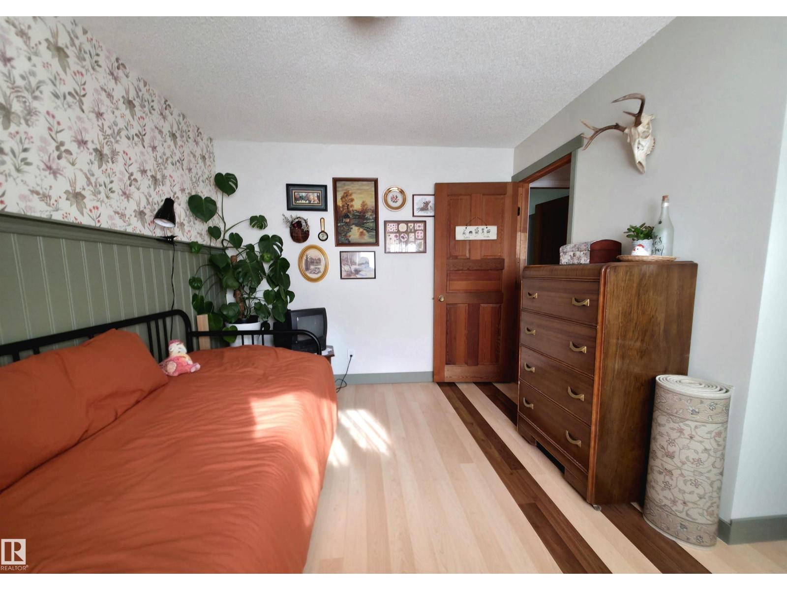 134 52009 RGE ROAD 214 - 50