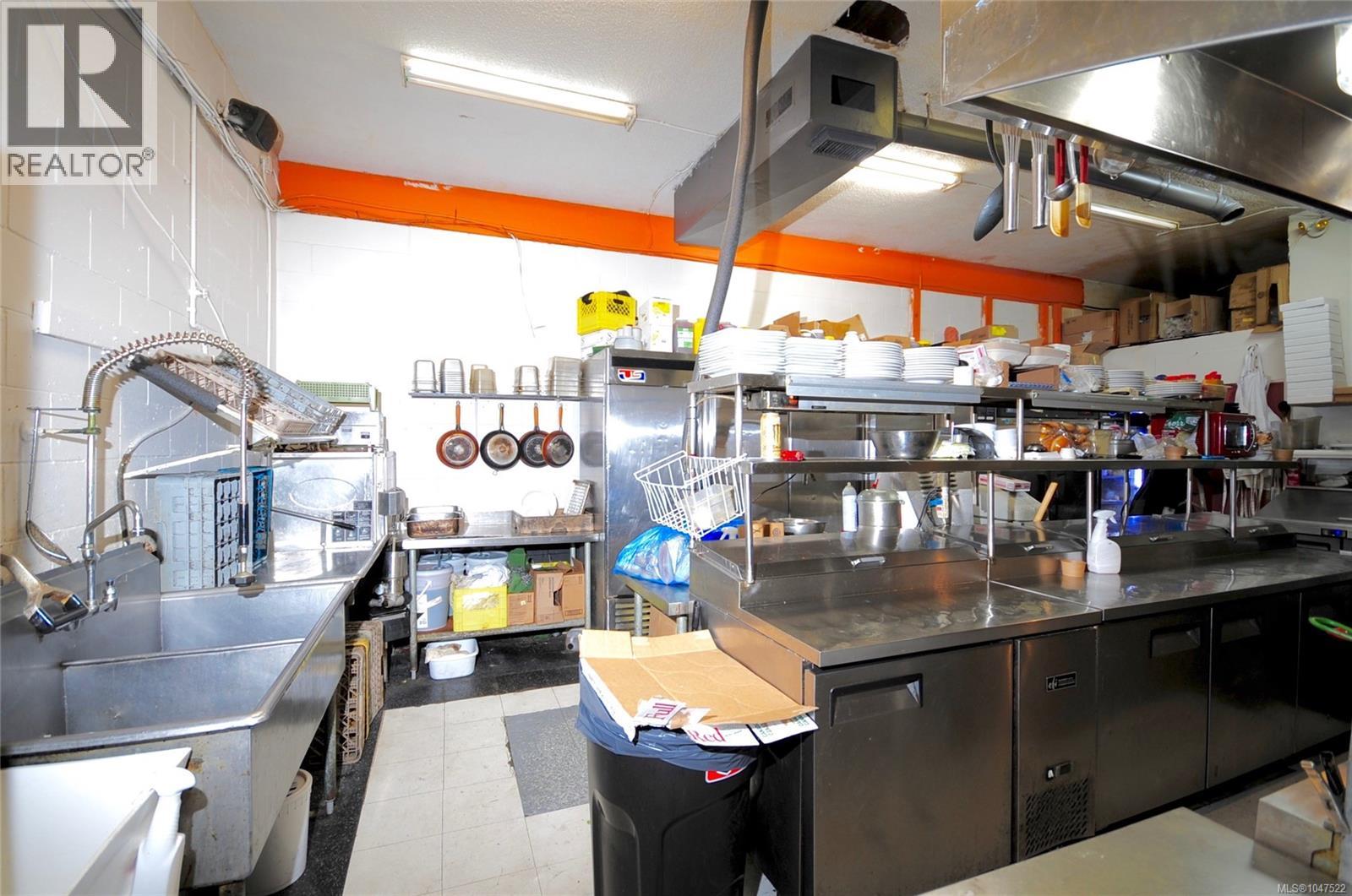 7 1636 Peninsula Rd, Ucluelet