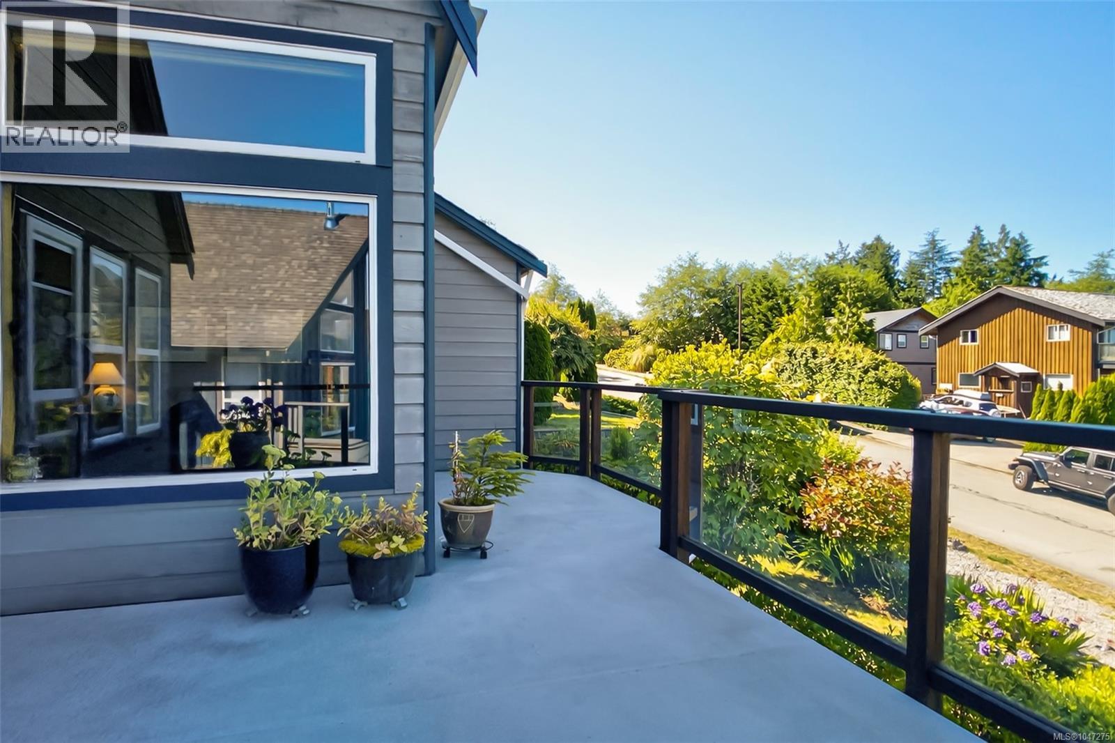 607 Pfeiffer Cres, Tofino