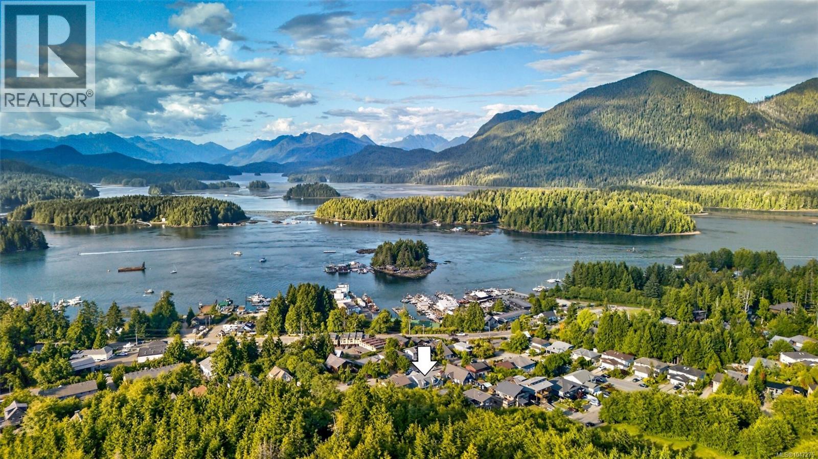 607 Pfeiffer Cres, Tofino