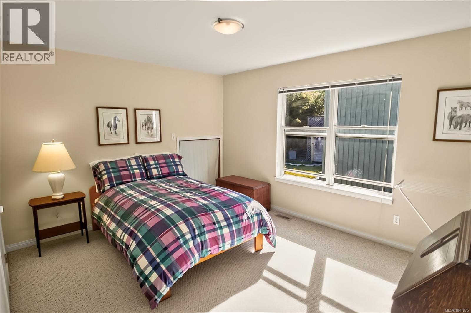 607 Pfeiffer Cres, Tofino