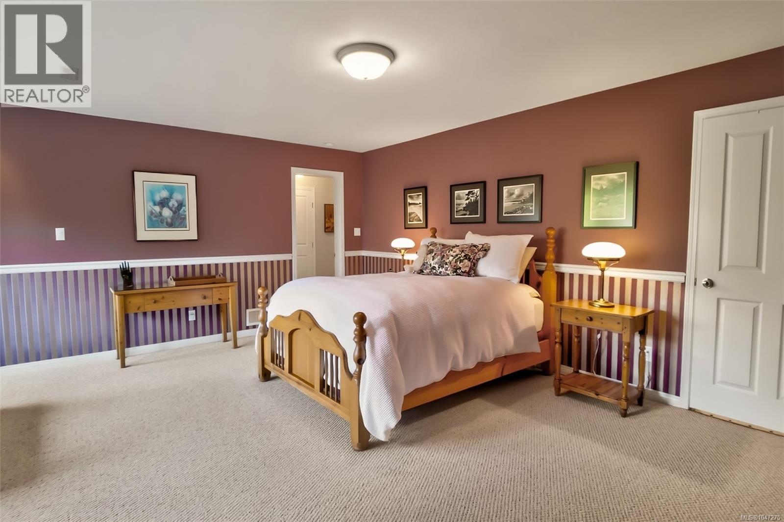 607 Pfeiffer Cres, Tofino