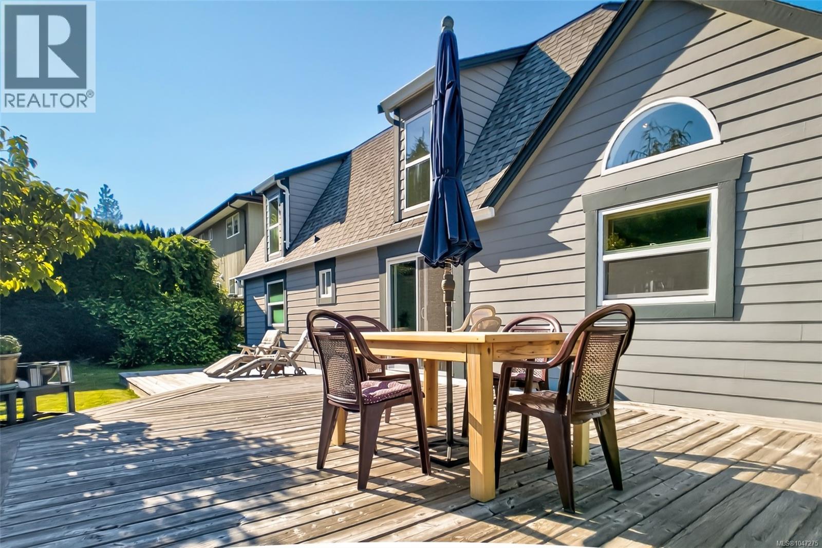 607 Pfeiffer Cres, Tofino