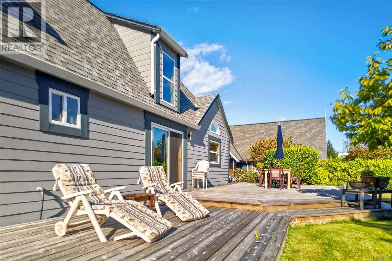 607 Pfeiffer Cres, Tofino