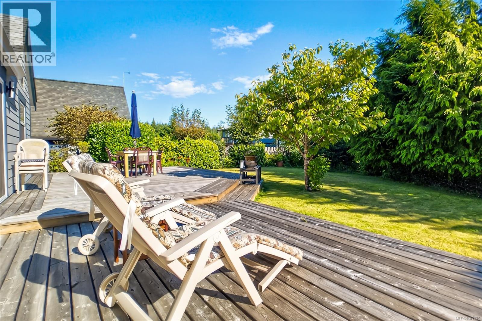 607 Pfeiffer Cres, Tofino