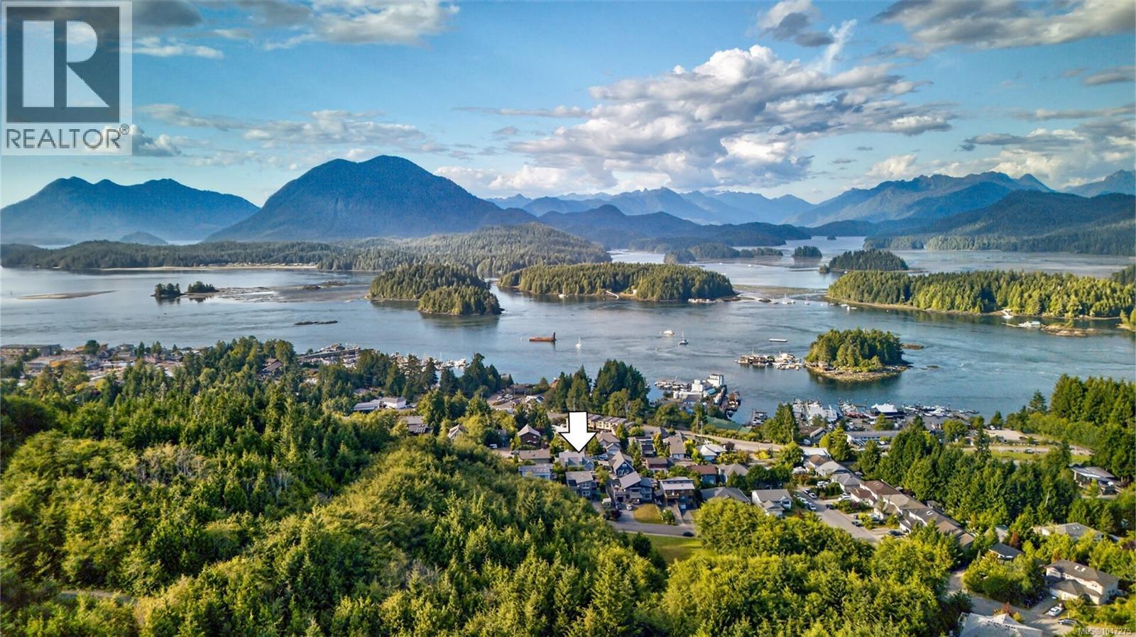 607 Pfeiffer Cres, Tofino