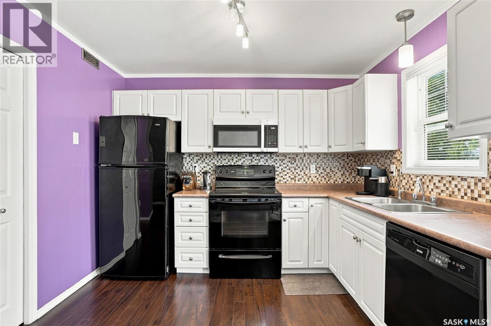 #30 102 Pawlychenko LANE - 9