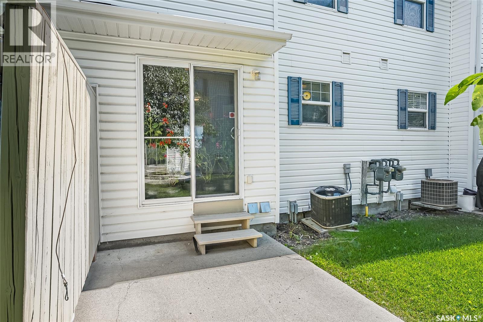 #30 102 Pawlychenko LANE - 30