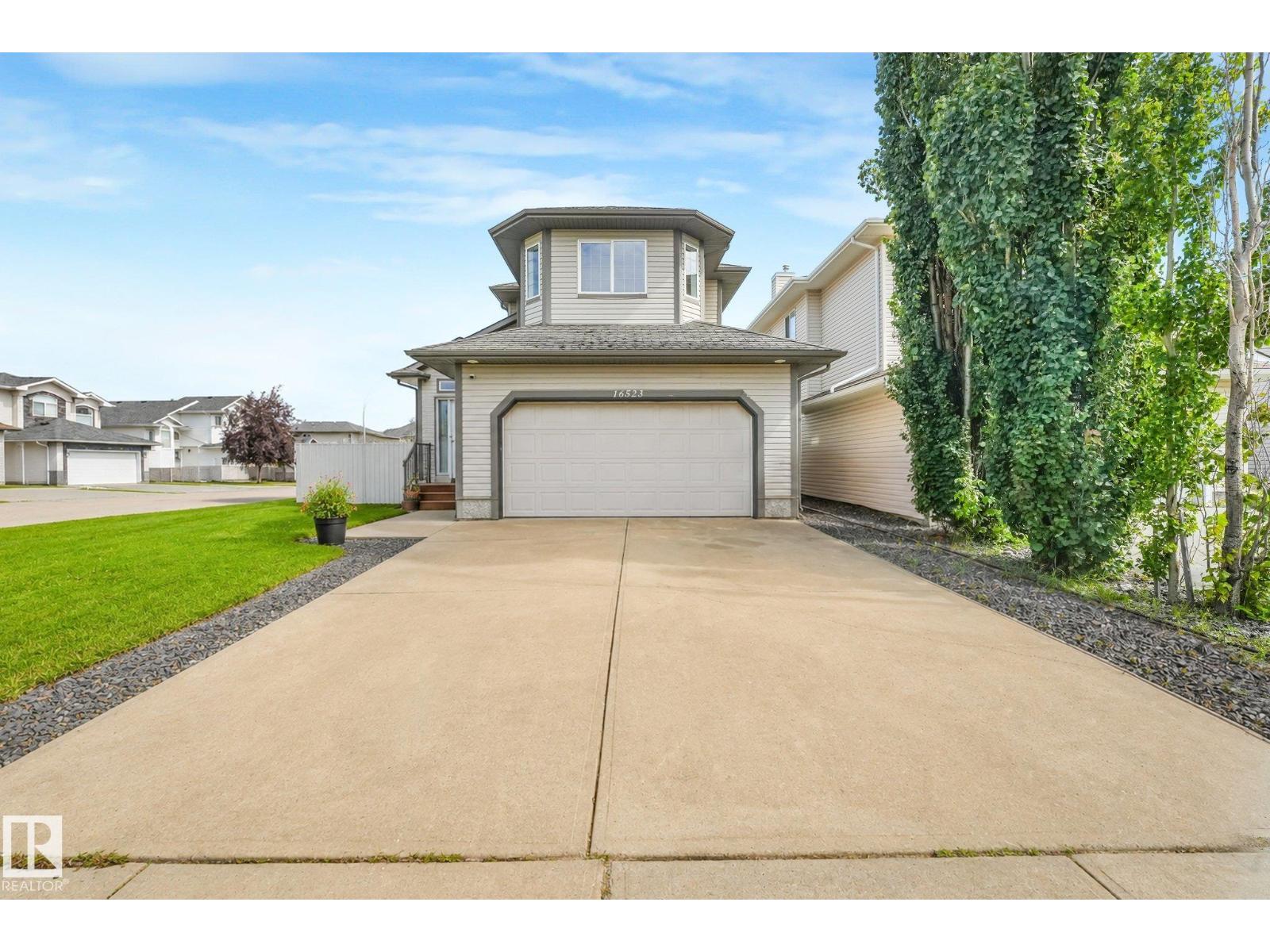 16523 89 ST NW - 2