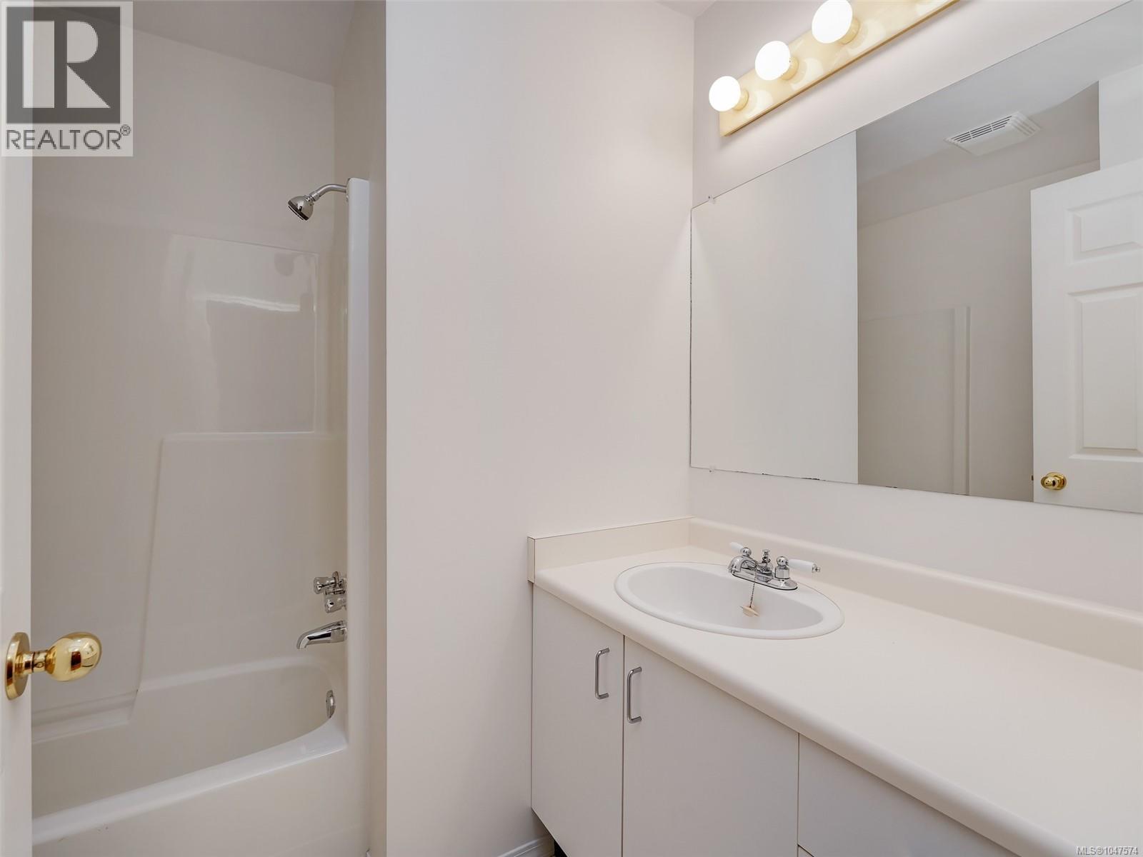 2011 Govenlock Pl - Image 19
