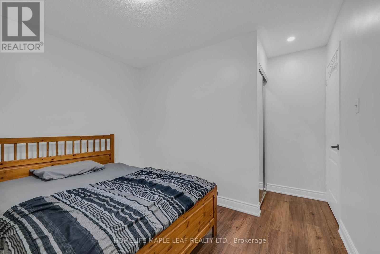 191 STIRLING MACGREGOR DRIVE - 20