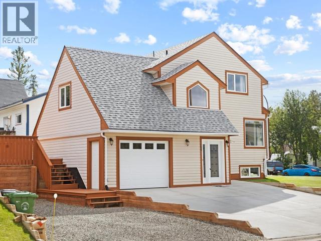 104 FINCH CRESCENT - 1