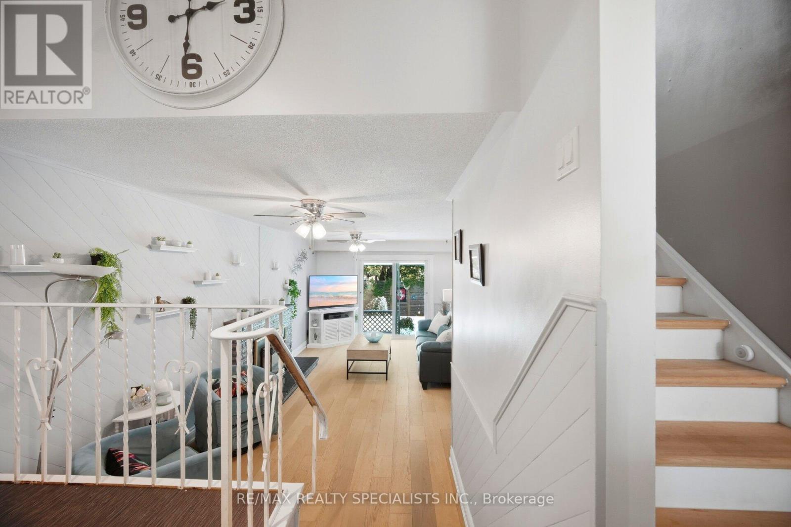 3673 FIELDGATE DRIVE - 48