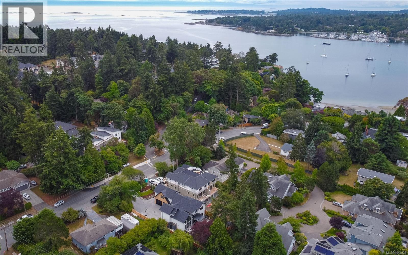 #A 3942 Telegraph Bay Rd - Image 25