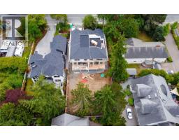 Mud room - A 3942 Telegraph Bay Rd, Saanich, BC V8N4H7 Photo 10