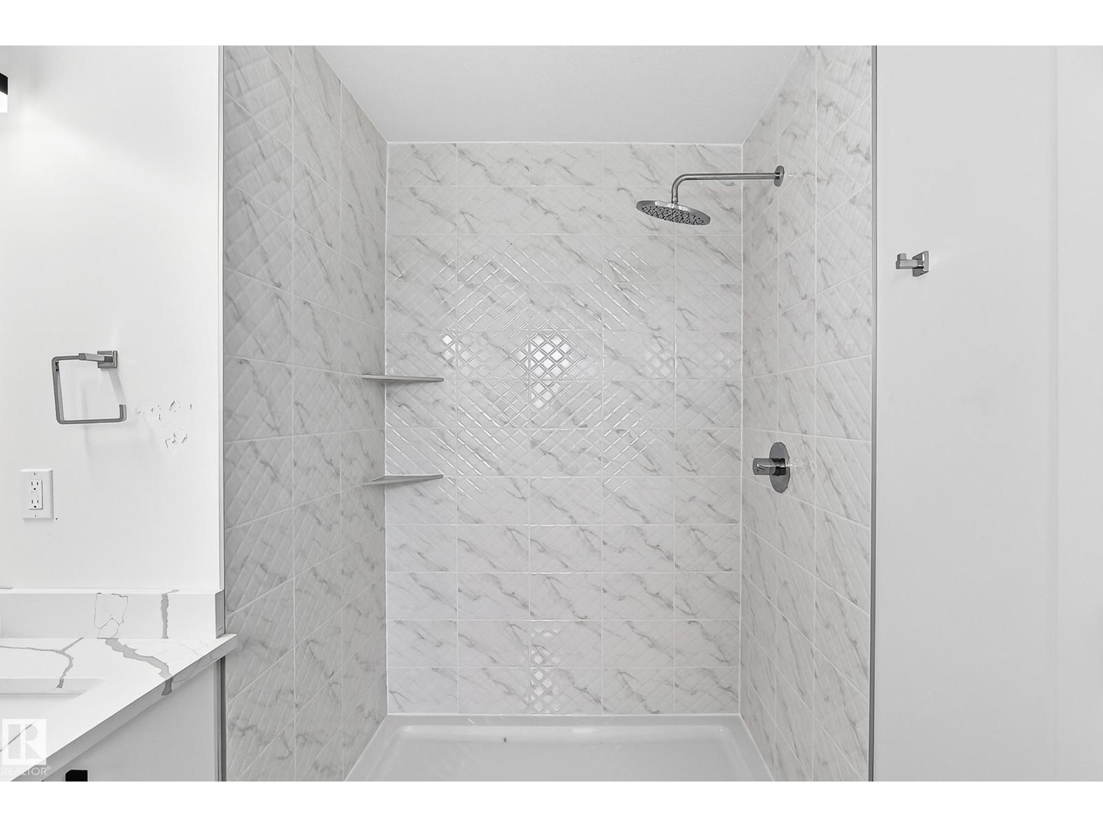 12411 86 ST NW - Image 32