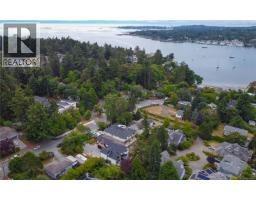 B 3942 Telegraph Bay Rd, Saanich, BC V8N4H7 Photo 23