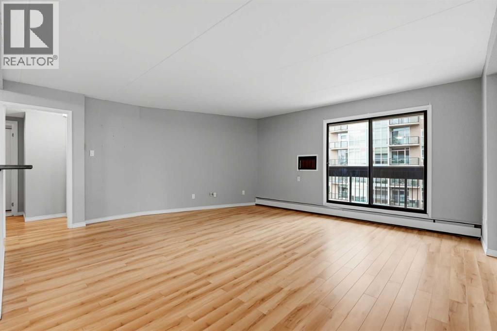 #904 735 12 Avenue SW - 12