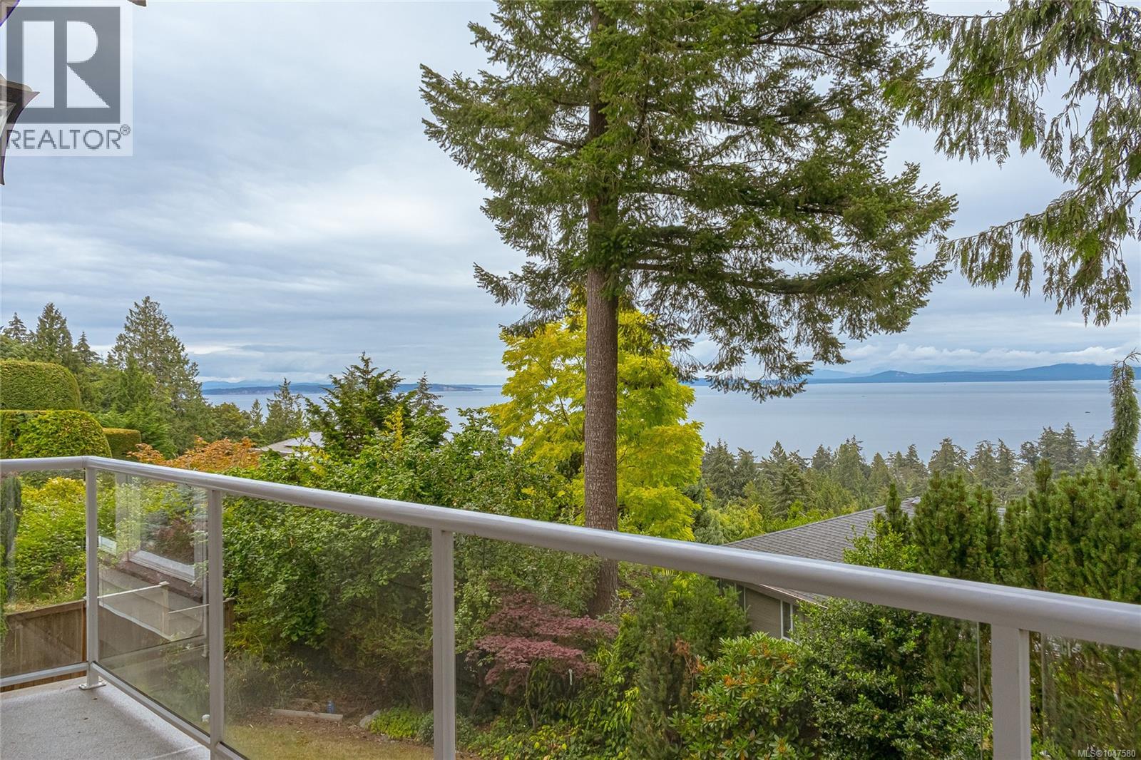  951 Seamist Rise, Saanich