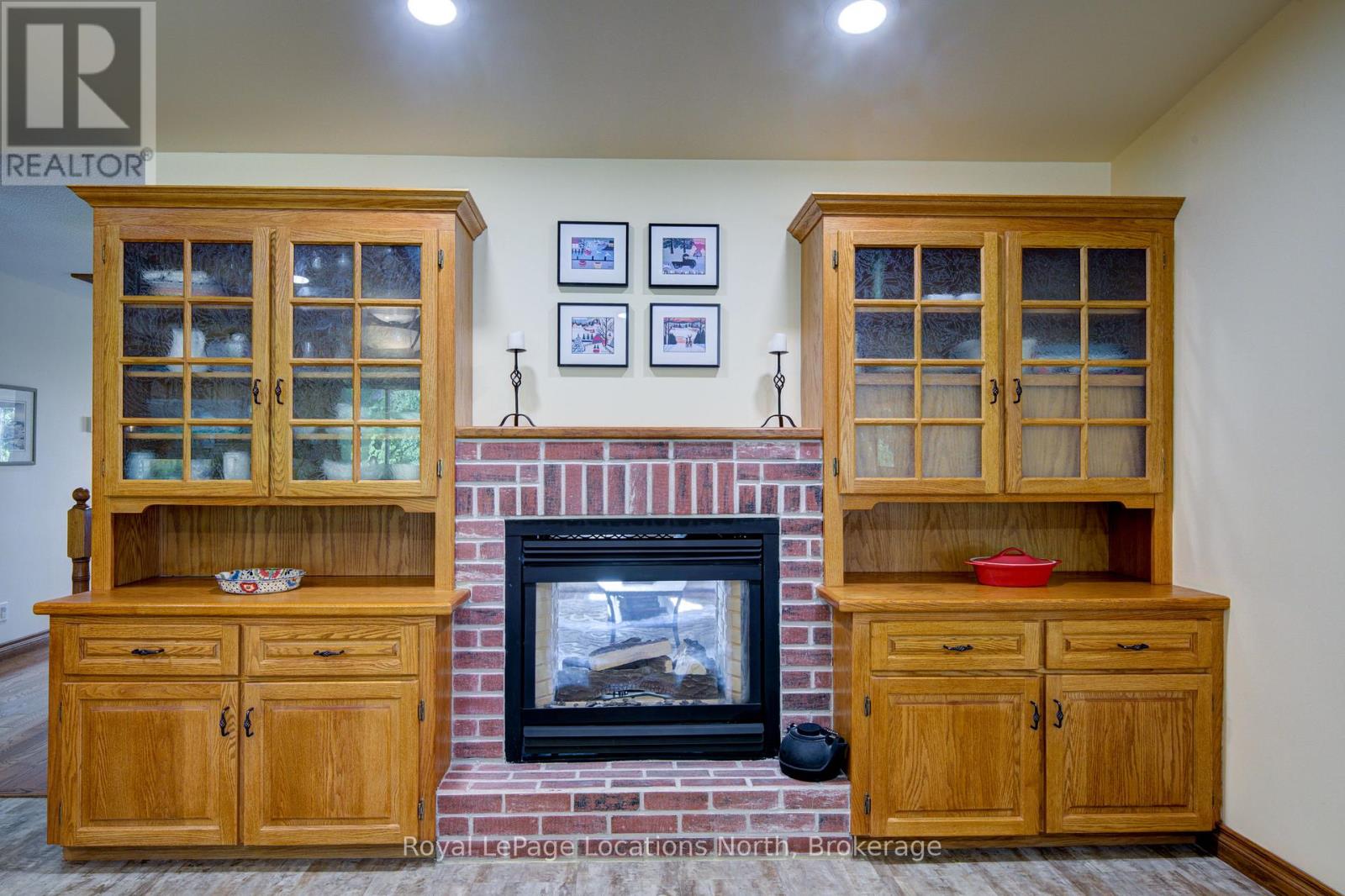 2225 TINY BEACHES ROAD S - Image 21
