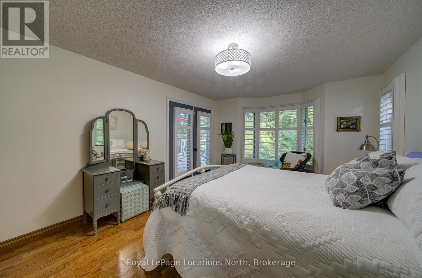 2225 TINY BEACHES ROAD S - Image 24