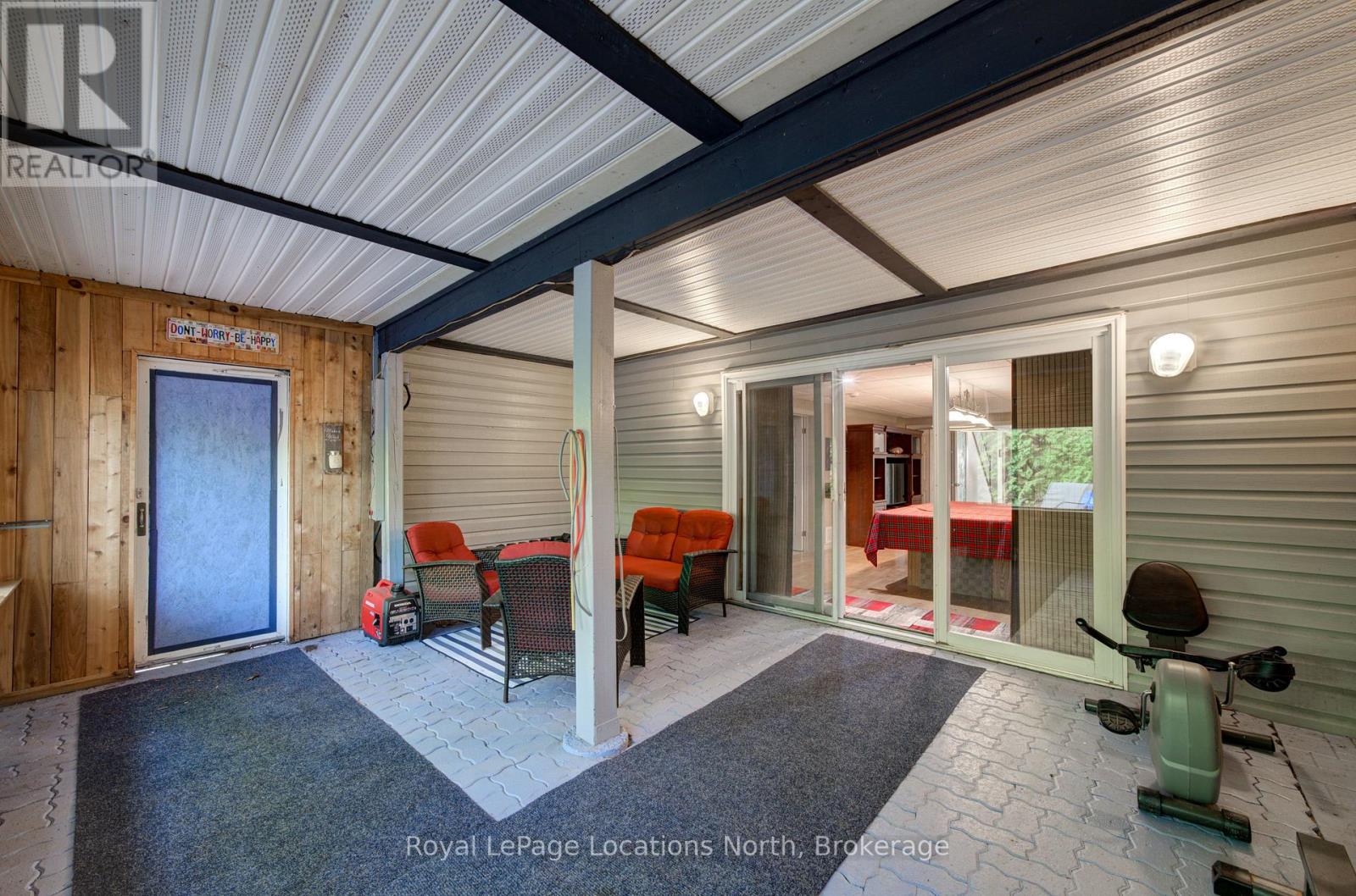 2225 TINY BEACHES ROAD S - Image 40