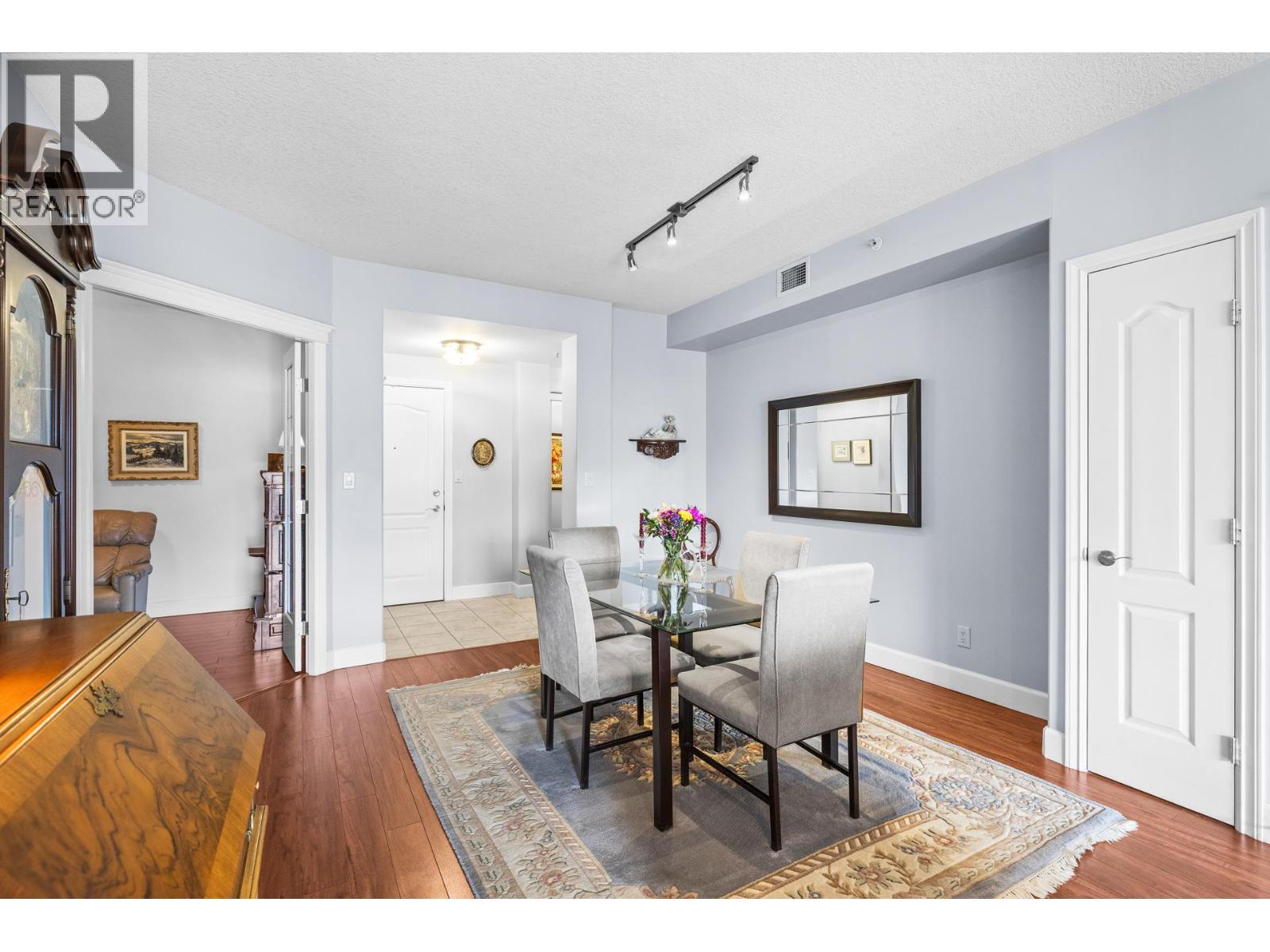 502 1947 Underhill Street, Kelowna
