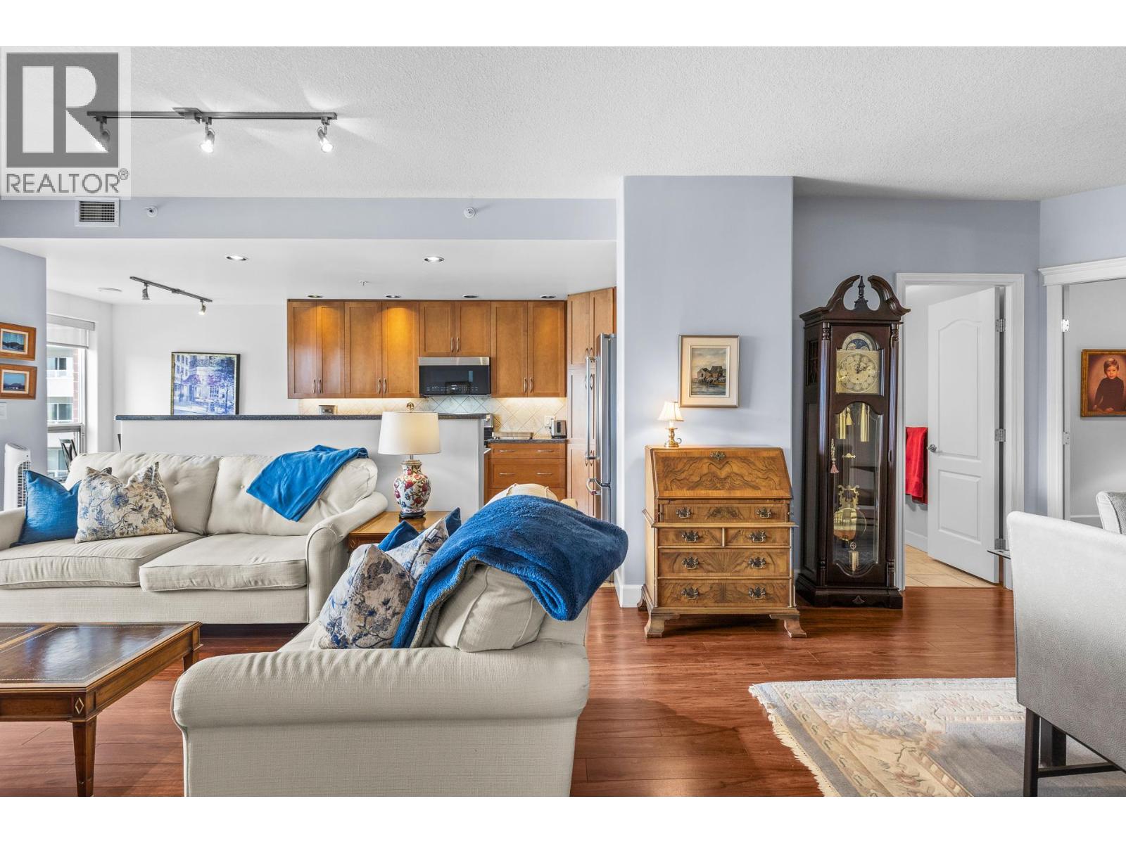 502 1947 Underhill Street, Kelowna