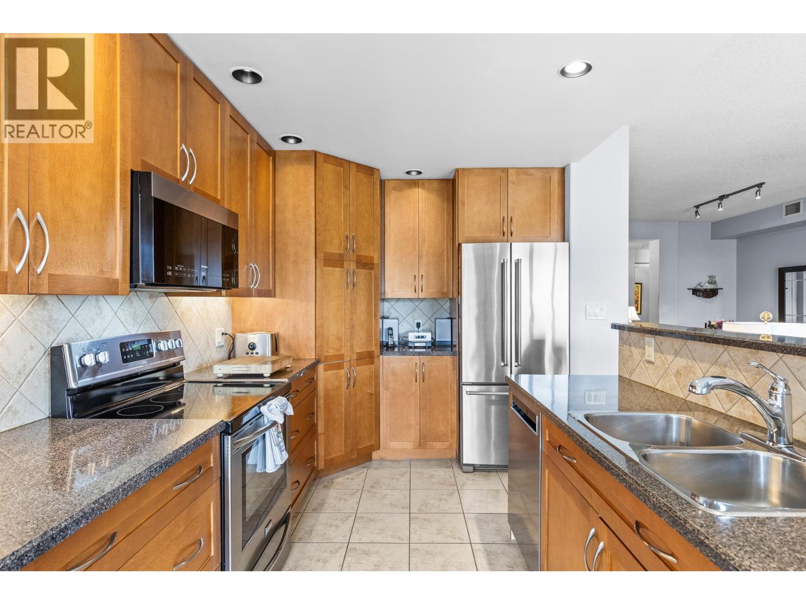 502 1947 Underhill Street, Kelowna