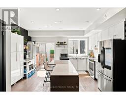 Living room - 42 William Duncan Road, Toronto, ON M3K0C5 Photo 13