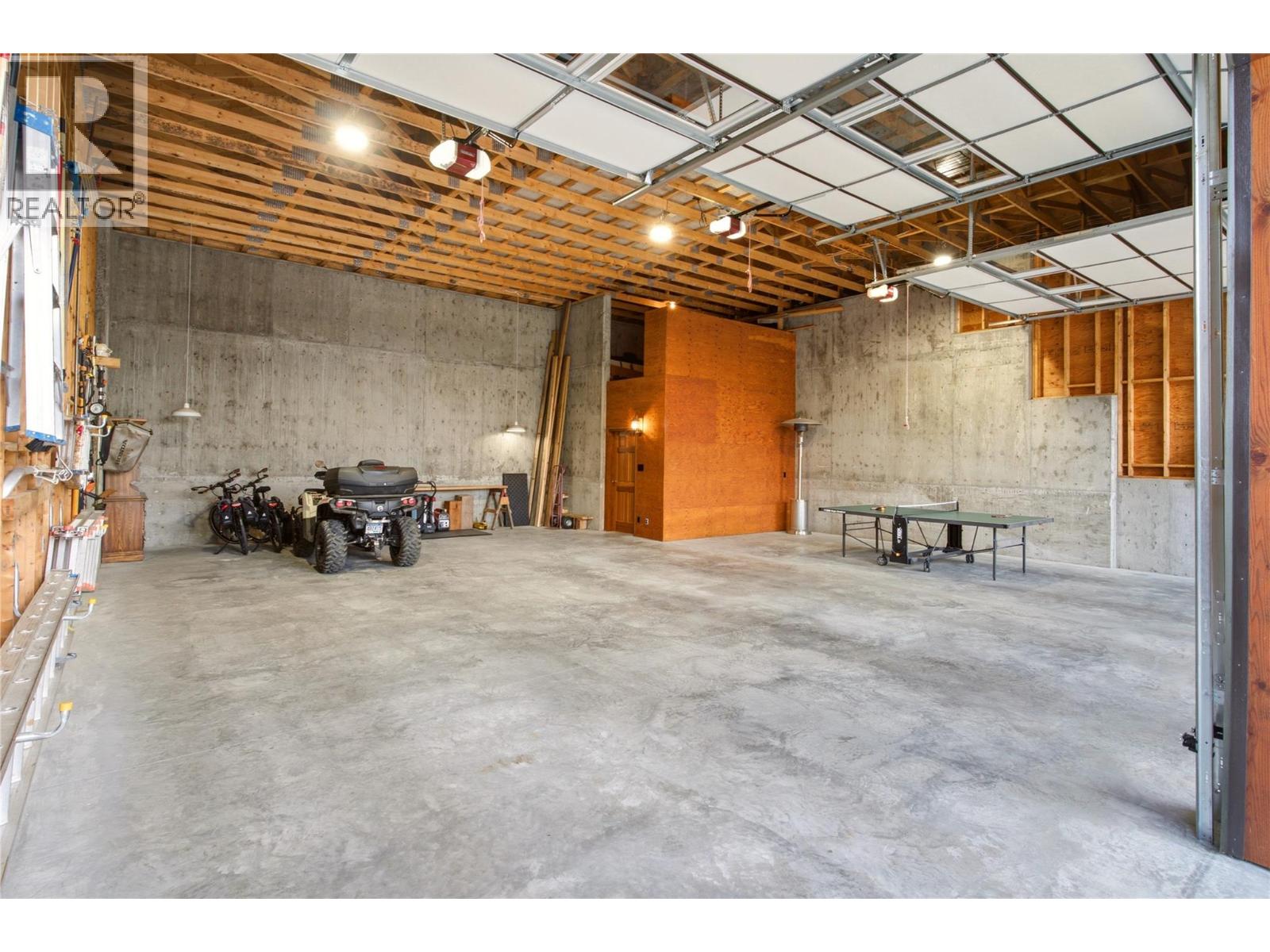 102 SANDNER Road, Christina Lake