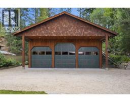 Living room - 102 Sandner Road, Christina Lake, BC V0H1E0 Photo 9