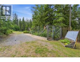 Kitchen - 102 Sandner Road, Christina Lake, BC V0H1E0 Photo 17