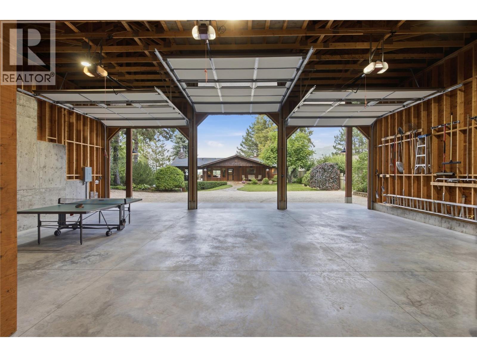 102 SANDNER Road, Christina Lake