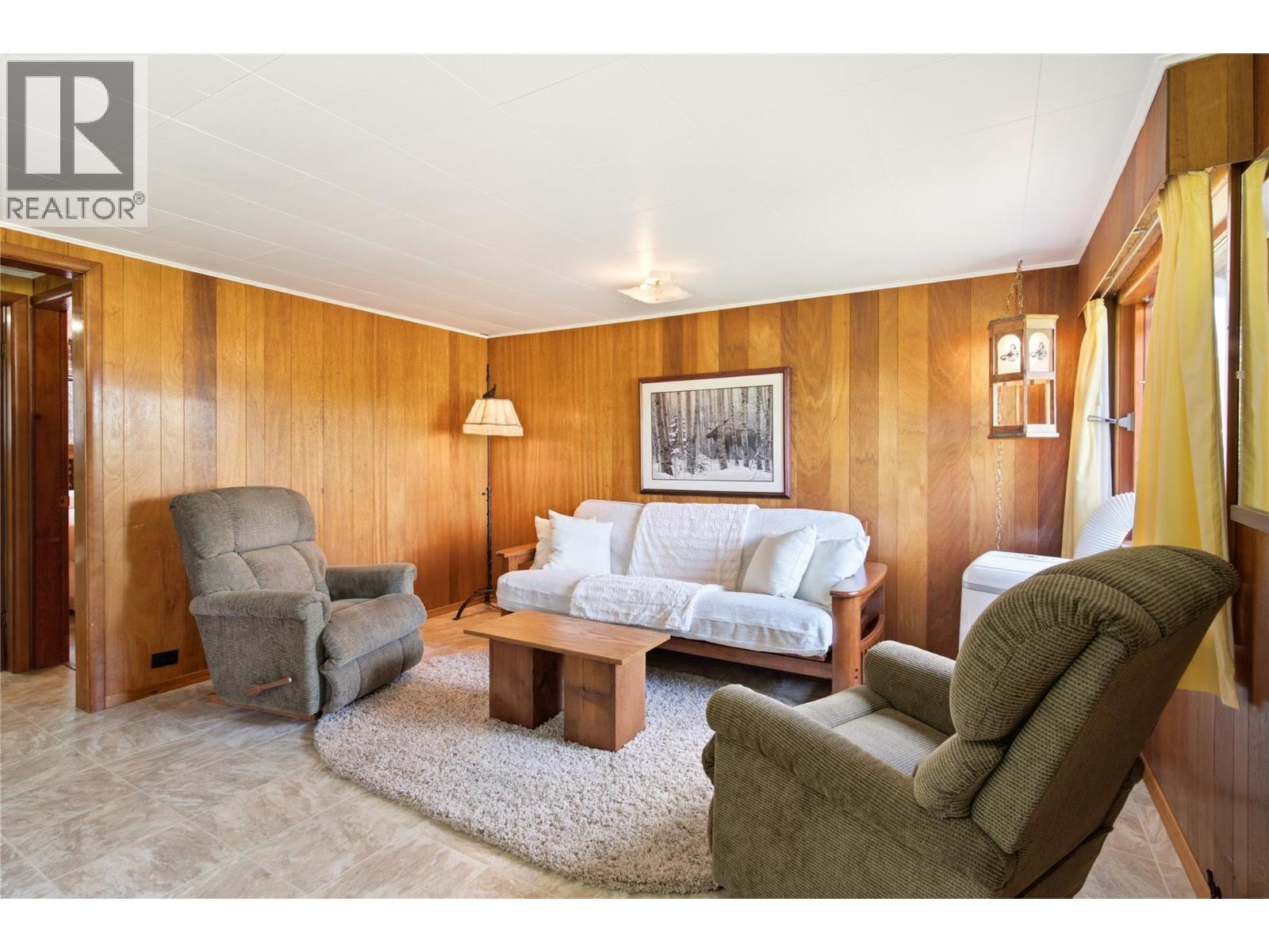 102 SANDNER Road, Christina Lake