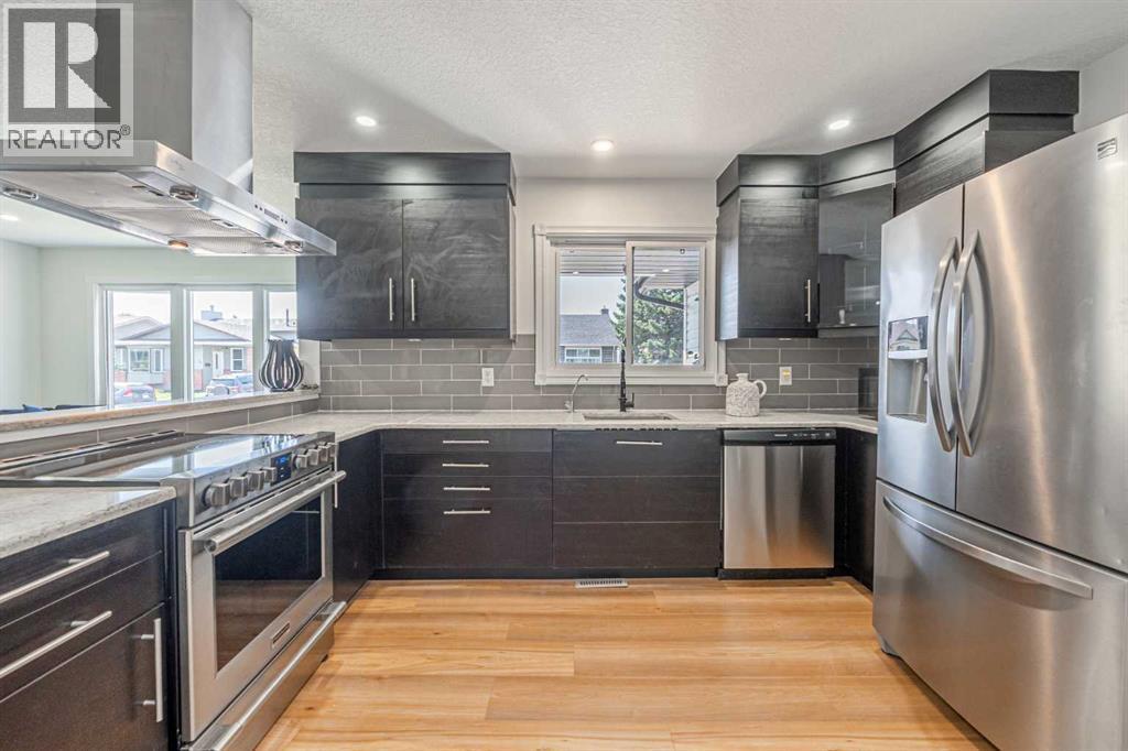 20 Castlegrove Way NE - 10