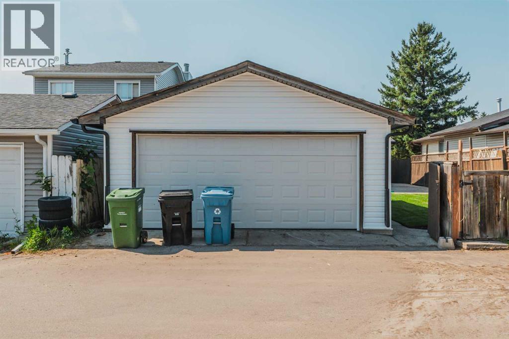 20 Castlegrove Way NE - 3